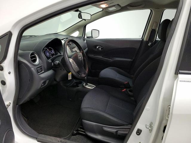 Photo of 2016 White Nissan Versa Note