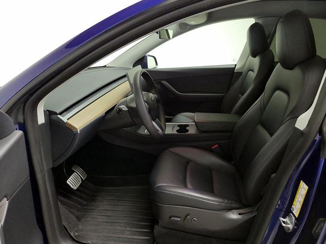 Photo of 2022 Blue Tesla Model Y