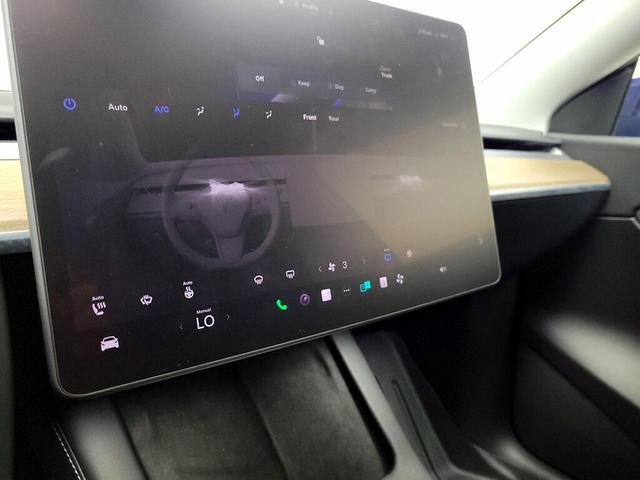 Photo of 2022 Blue Tesla Model Y