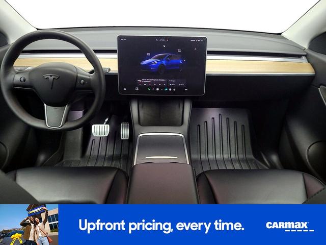 Photo of 2022 Blue Tesla Model Y
