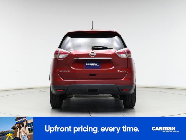 Photo of 2015 Red Nissan Rogue