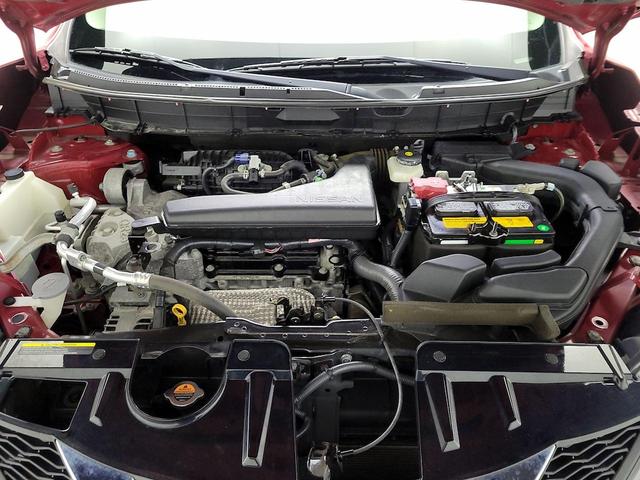 Photo of 2015 Red Nissan Rogue