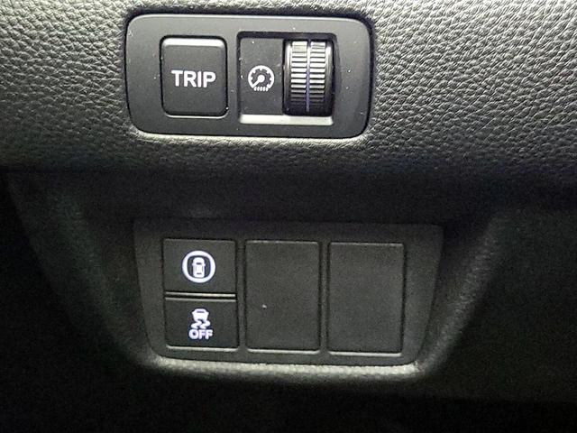 Photo of 2022 White Honda Accord