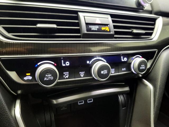 Photo of 2022 White Honda Accord