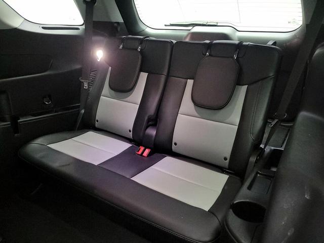 Photo of 2023 Black Ford Explorer