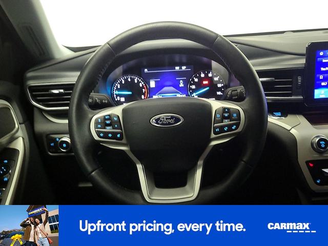 Photo of 2023 Black Ford Explorer