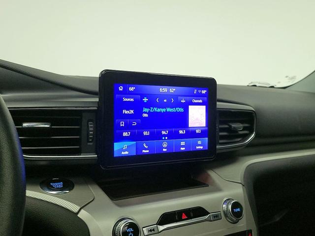 Photo of 2023 Black Ford Explorer
