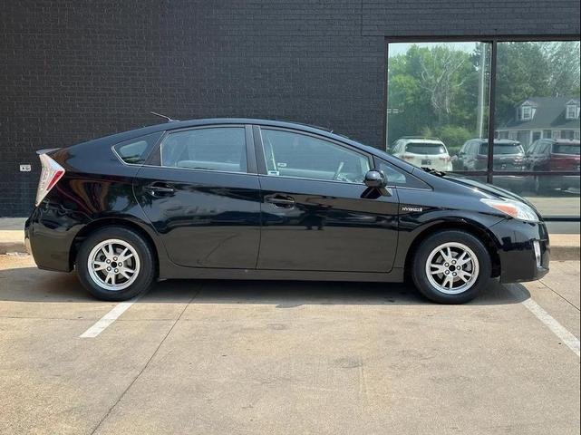 Photo of 2010 Black Toyota Prius