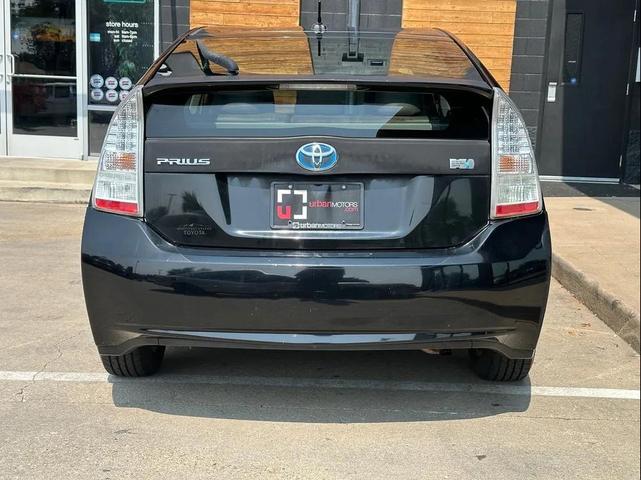 Photo of 2010 Black Toyota Prius