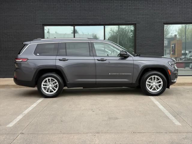 Photo of 2023 Gray Jeep Grand Cherokee L