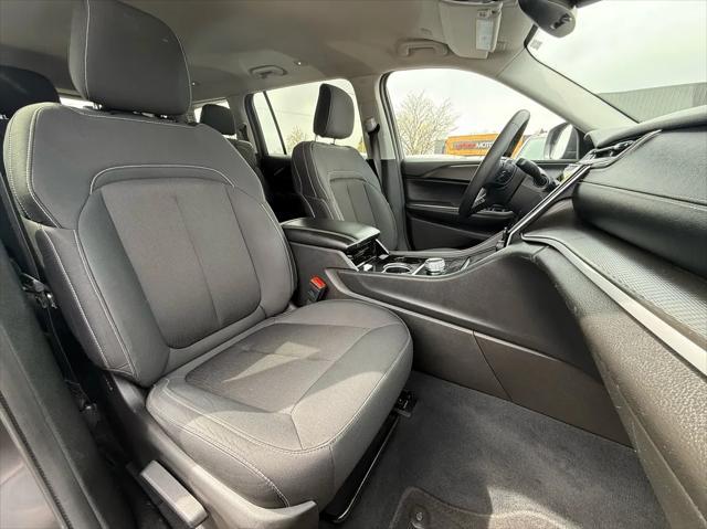 Photo of 2023 Gray Jeep Grand Cherokee L