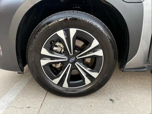 Photo of 2023 Gray Subaru Solterra