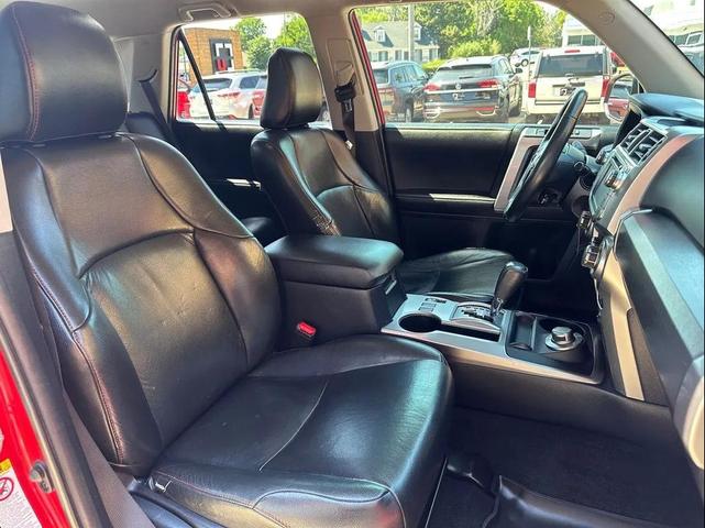 Photo of 2016 Red Toyota 4Runner