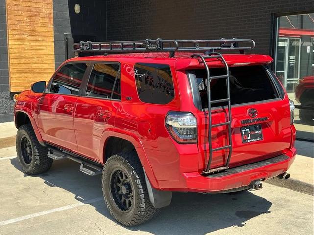 Photo of 2016 Red Toyota 4Runner