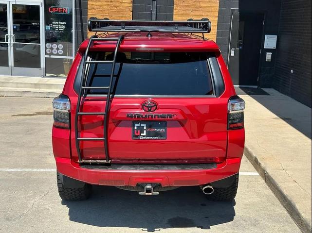 Photo of 2016 Red Toyota 4Runner