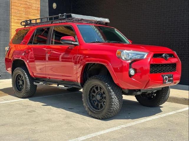 Photo of 2016 Red Toyota 4Runner
