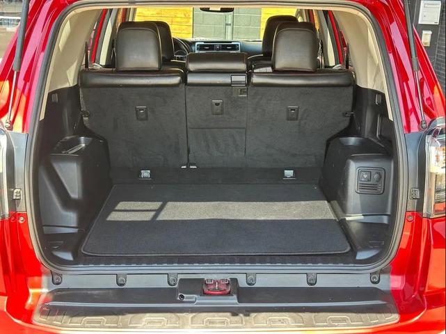 Photo of 2016 Red Toyota 4Runner