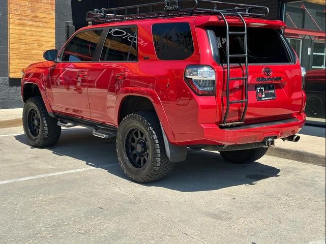 Photo of 2016 Red Toyota 4Runner