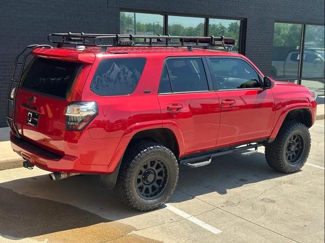 Photo of 2016 Red Toyota 4Runner