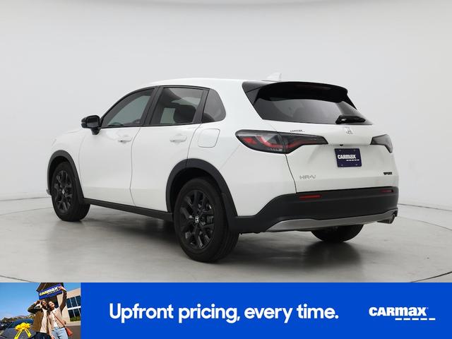 Photo of 2024 White Honda HR-V