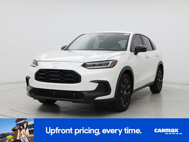 Photo of 2024 White Honda HR-V