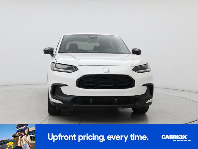 Photo of 2024 White Honda HR-V