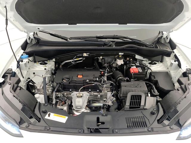 Photo of 2024 White Honda HR-V