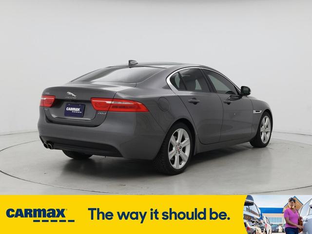 2018 Jaguar XE