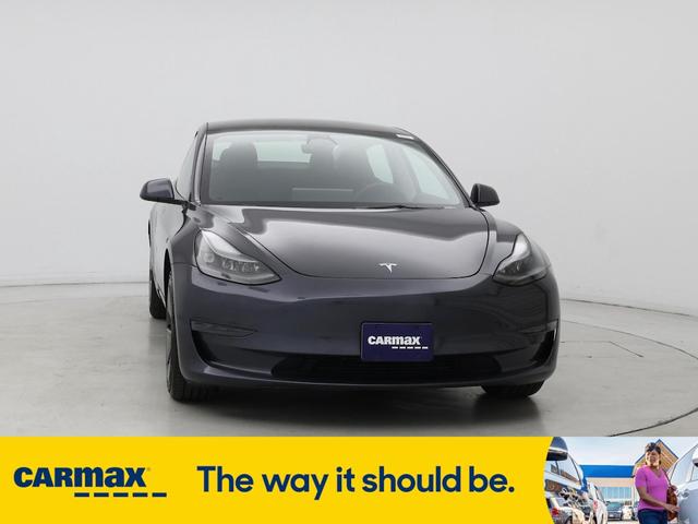 Photo of 2023 Gray Tesla Model 3