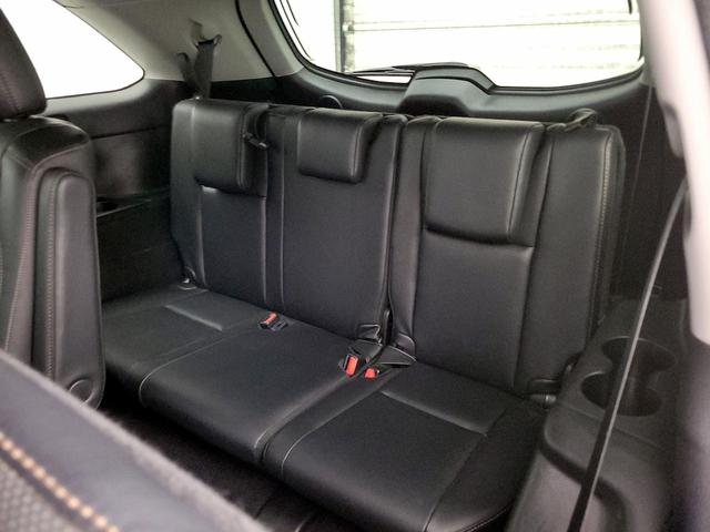 Photo of 2019 Blue Toyota Highlander