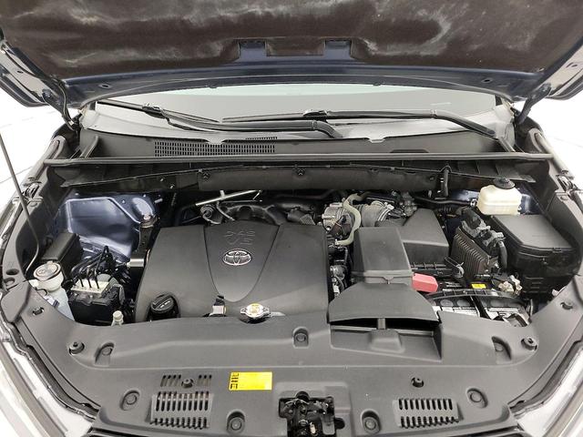 Photo of 2019 Blue Toyota Highlander