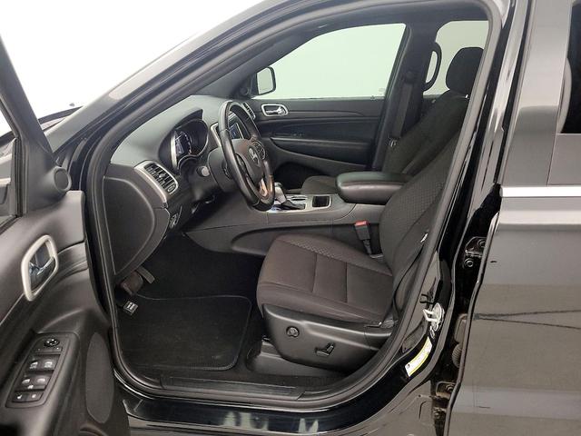 Photo of 2021 Black Jeep Grand Cherokee