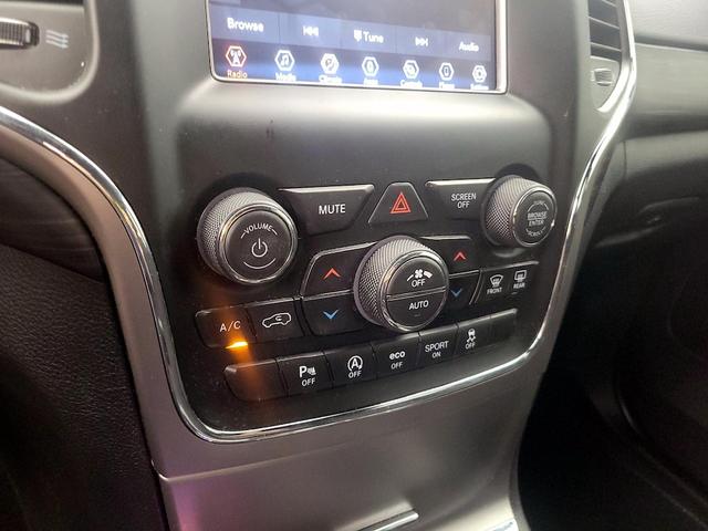 Photo of 2021 Black Jeep Grand Cherokee