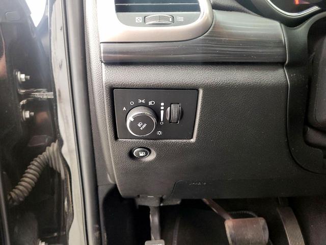 Photo of 2021 Black Jeep Grand Cherokee