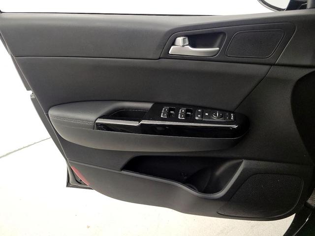 Photo of 2021 Black Kia Sportage