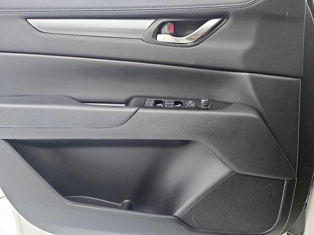 Photo of 2023 White Mazda CX-5