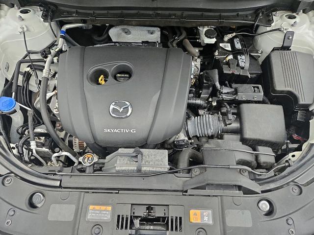 Photo of 2023 White Mazda CX-5