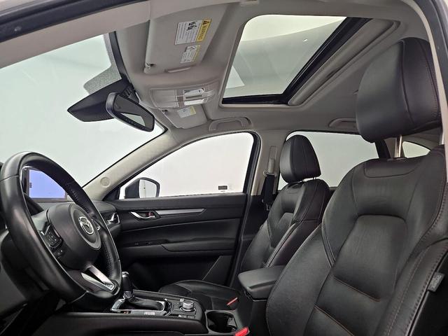Photo of 2023 White Mazda CX-5