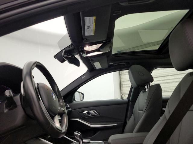 Photo of 2020 Black BMW 330