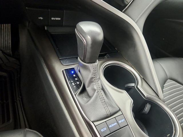 Photo of 2023 White Toyota Camry