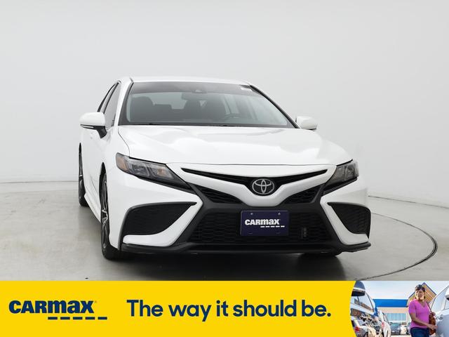 Photo of 2023 White Toyota Camry