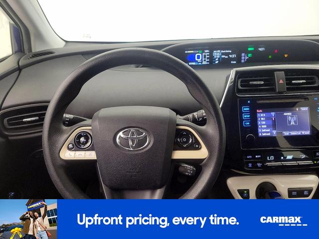 Photo of 2016 Blue Toyota Prius
