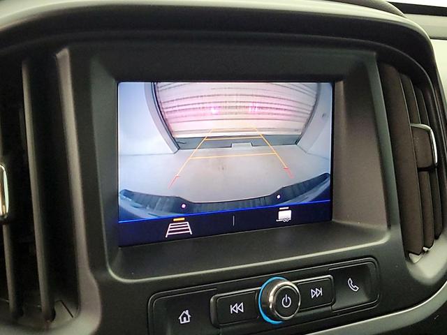 Photo of 2022 White Chevrolet Colorado
