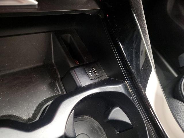 Photo of 2021 White BMW X3