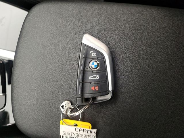 Photo of 2021 White BMW X3