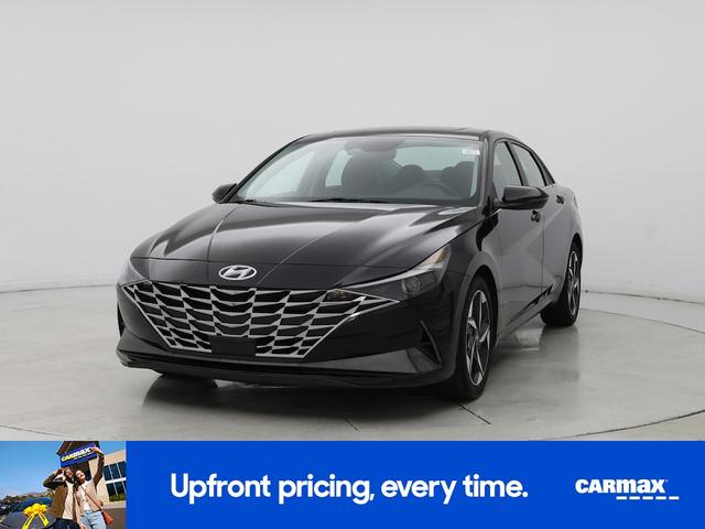 Photo of 2022 Black Hyundai ELANTRA
