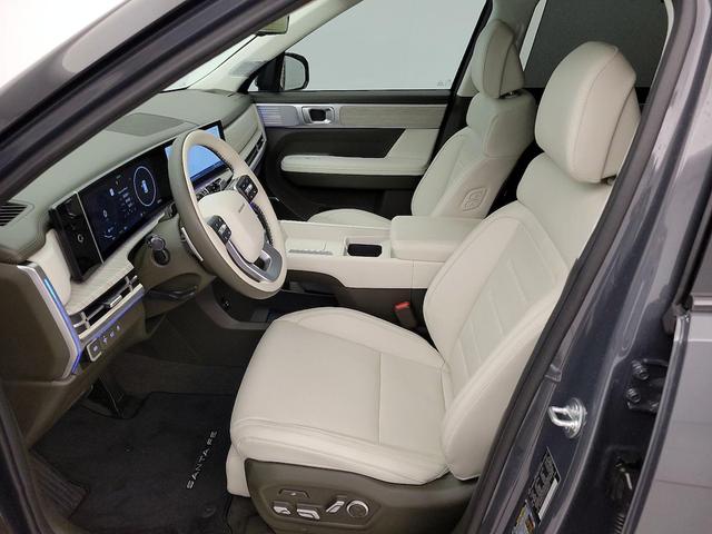 Photo of 2025 Gray Hyundai SANTA FE HEV