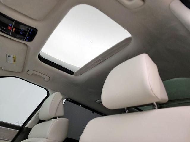 Photo of 2025 Gray Hyundai SANTA FE HEV