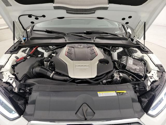 Photo of 2018 White Audi S5