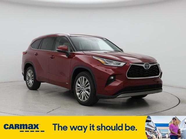 2022 Toyota Highlander Hybrid